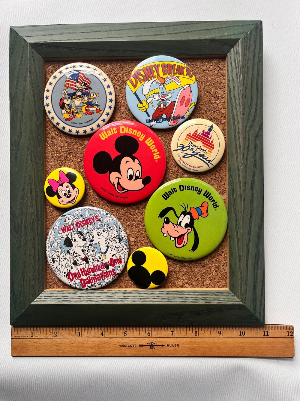 Vintage Pinback Button Lot of 8 Walt Disney World Disneyland w Bulletin Board - Picture 2 of 16